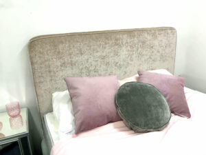 Piped Upholstered bedhead1