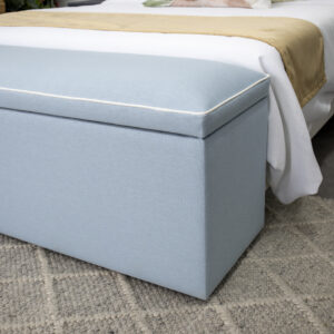 blanket box with contrast piping